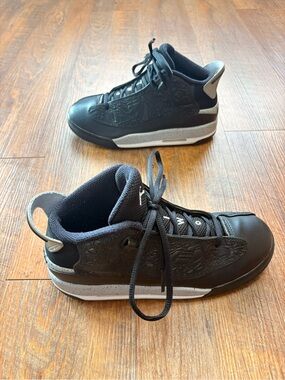 Air Jordan Dub Zero “Oreo” Kids Sneakers Size 5Y